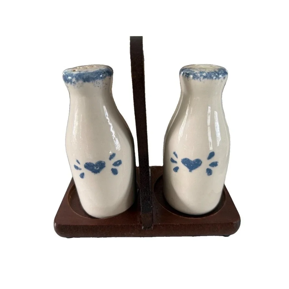 Country Style Milk Bottle Salt And Pepper Shakers With Wooden Stand Vintage